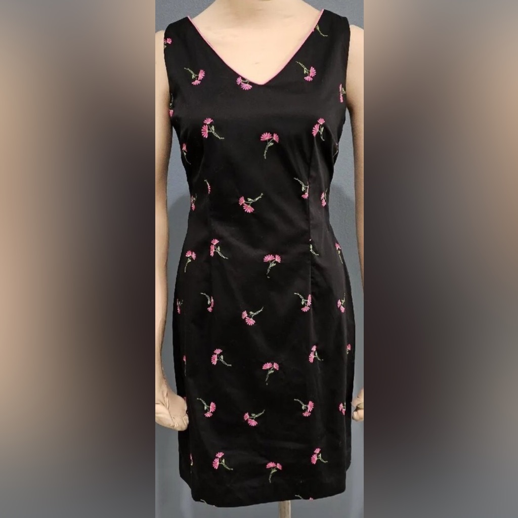 Amanda Smith Black And Pink Floral Embroidered Sheath Vintage Dress.